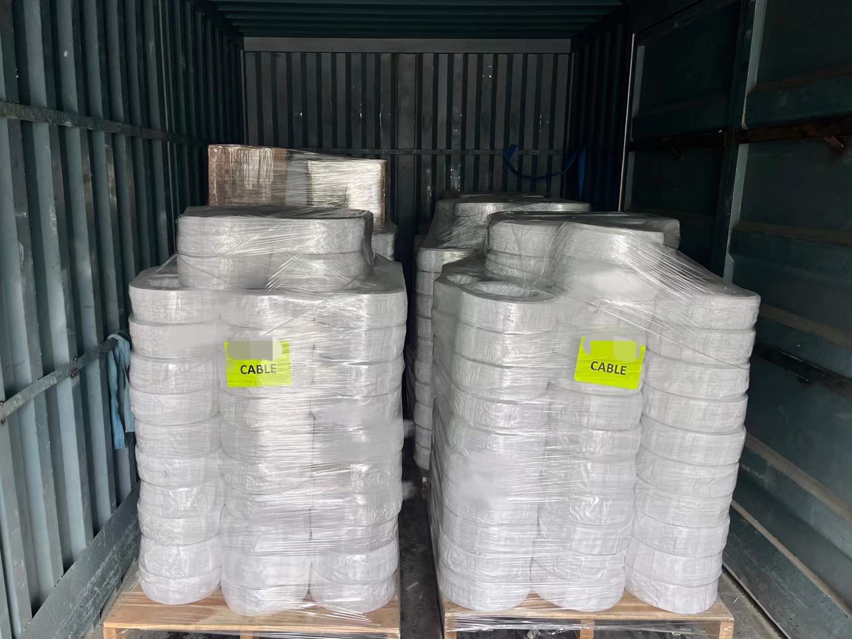 建圳達(dá)與英國(guó)裝修公司間接合作BS6004標(biāo)準(zhǔn)的6242Y電線